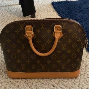 Louis Vuitton Alma